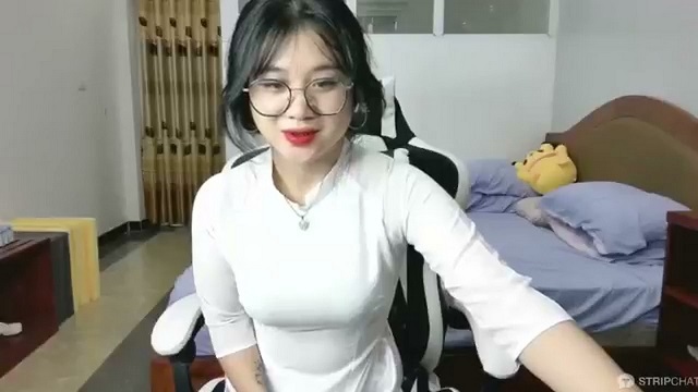 Đụ Em Gái Mặc áo Dài Cực Phê