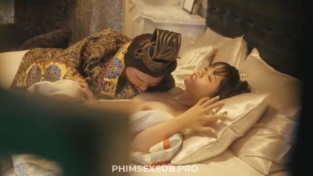 Tào Tháo Chịch Vợ Kẻ Thù